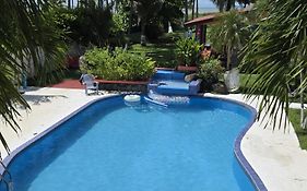 Jane'S Beach Resort